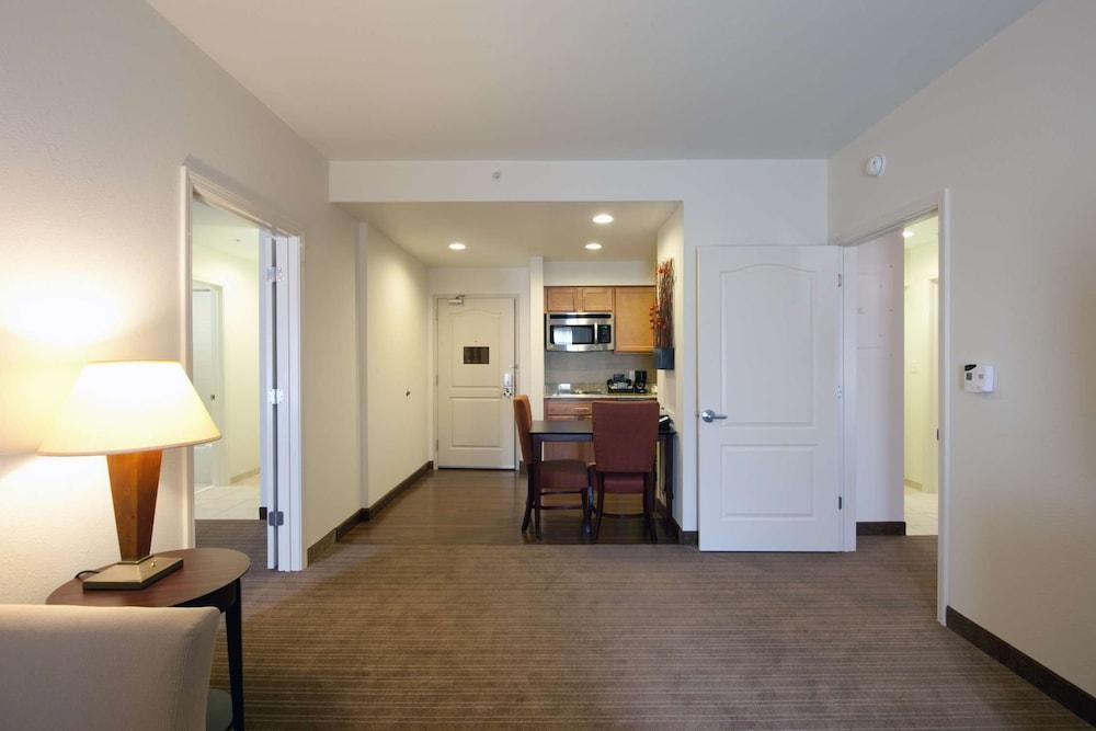 Homewood Suites By Hilton St. Louis - Galleria Richmond Heights Екстериор снимка