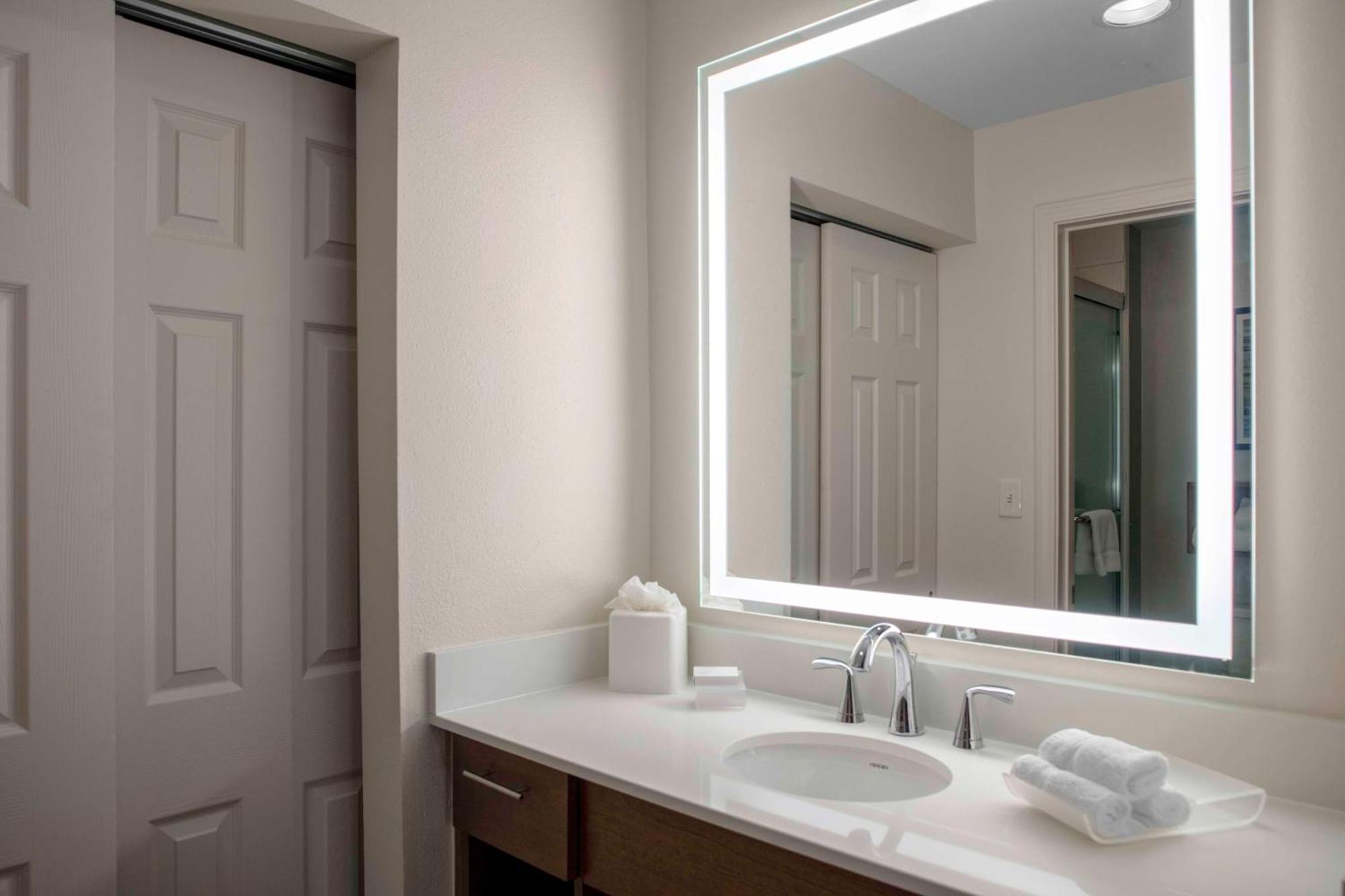 Homewood Suites By Hilton St. Louis - Galleria Richmond Heights Екстериор снимка