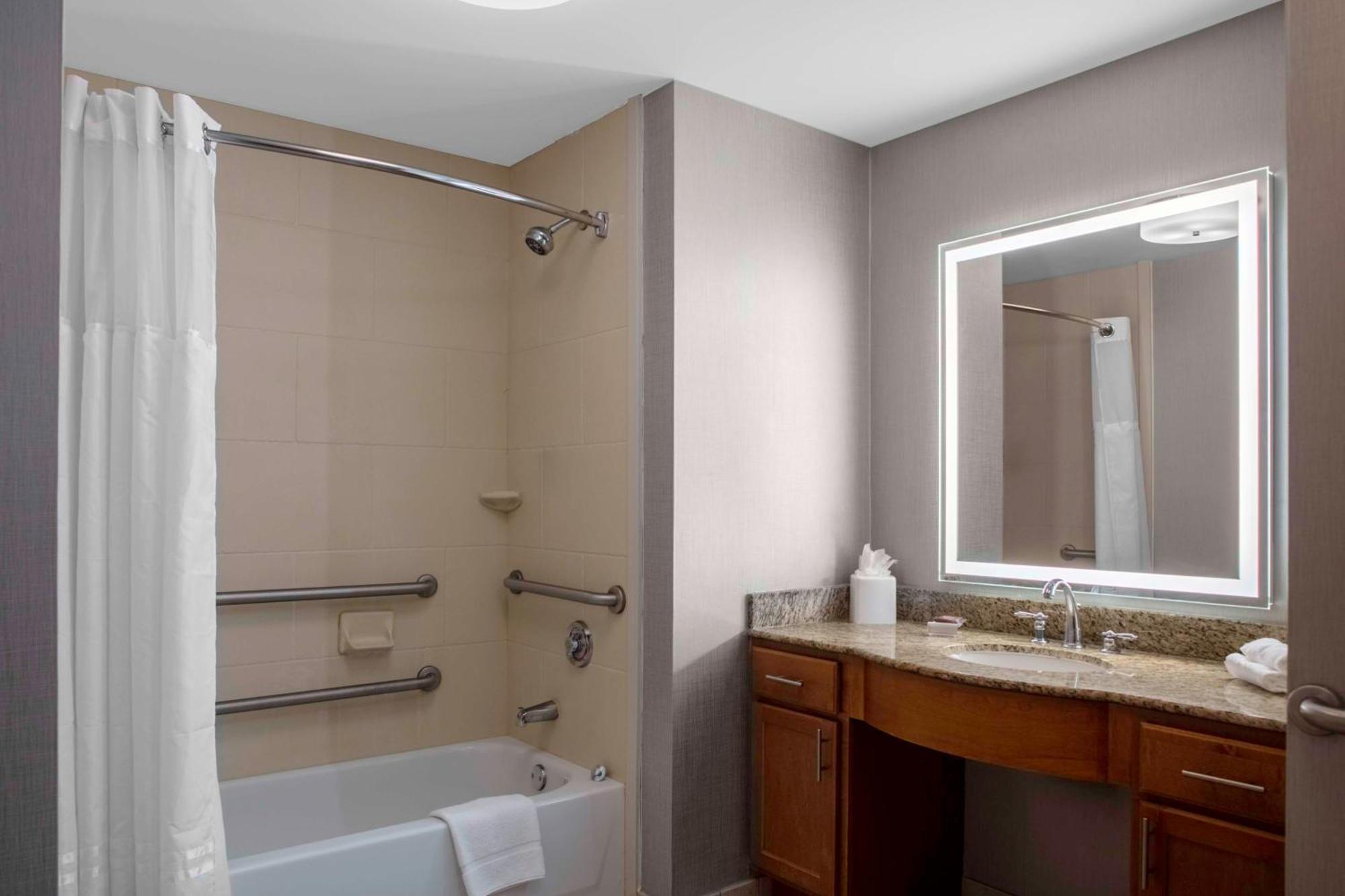 Homewood Suites By Hilton St. Louis - Galleria Richmond Heights Екстериор снимка